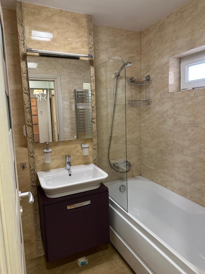Page3 Apartament ترجوفيشت المظهر الخارجي الصورة